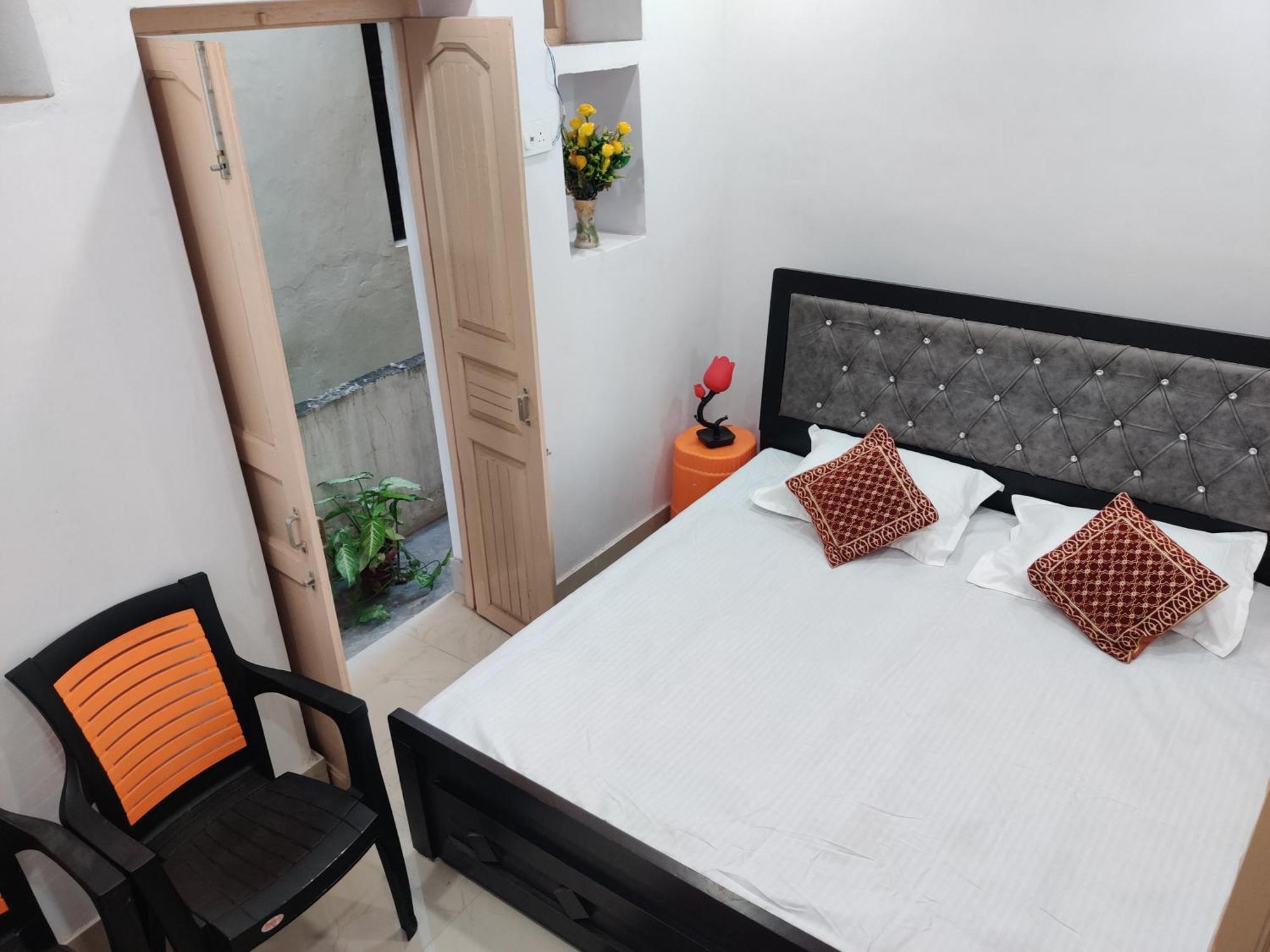 Homestay A Shivangan Heritage Near Ghat Varanasi