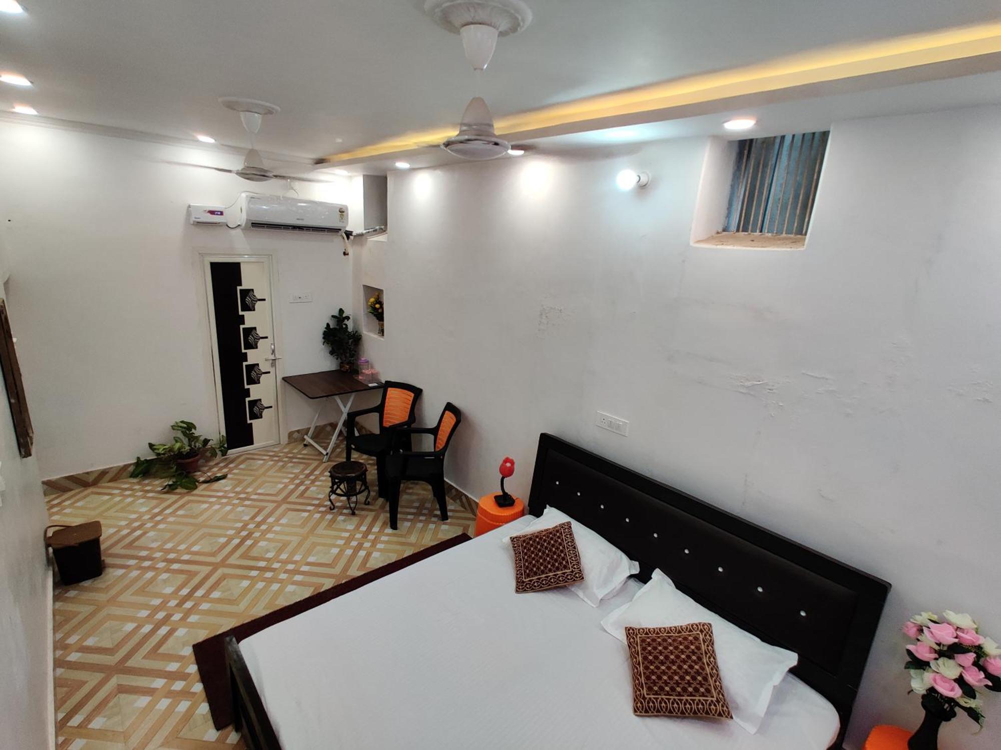 A Shivangan Heritage Near Ghat Homestay *