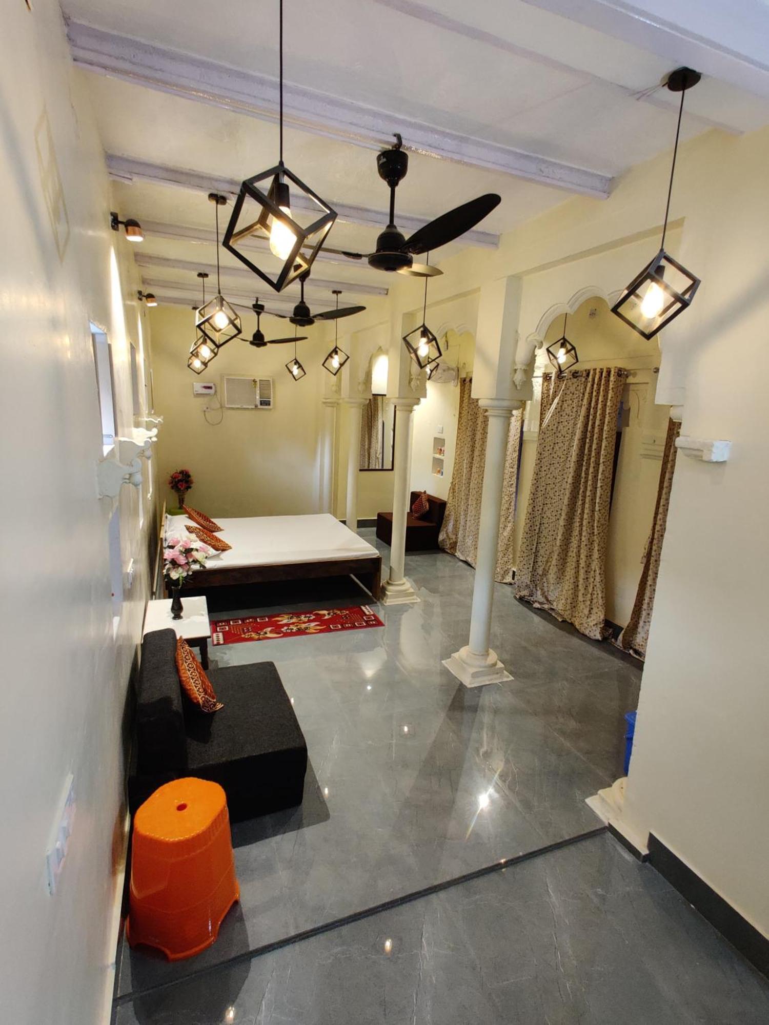 Homestay A Shivangan Heritage Near Ghat